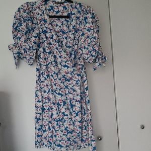 NWOT. Zara wrap dress. Size M.